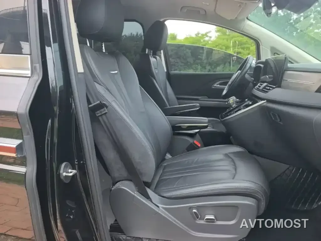 Hongqi HQ9 PHEV 2024 Model 2.0T AWD Business Edition — фото 19
