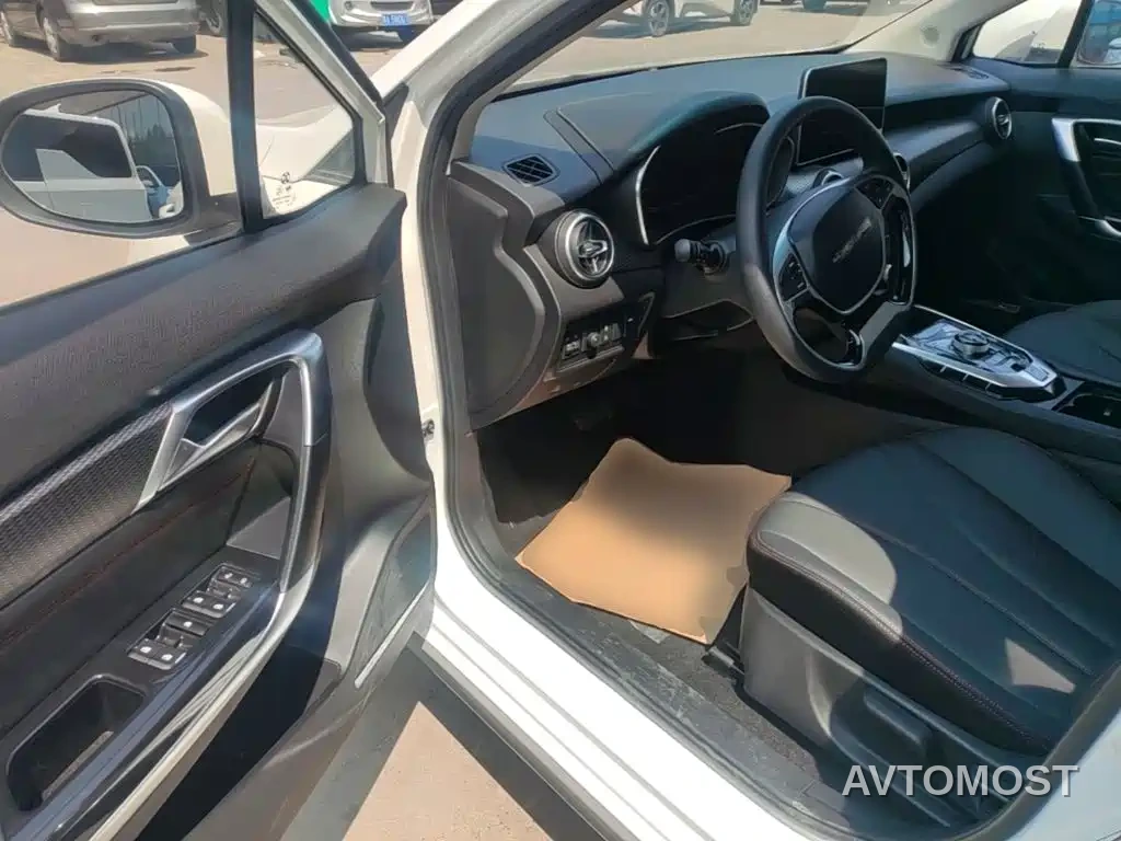 BAIC Beijing EU5 2025 Hongtu Standard Edition — фото 16