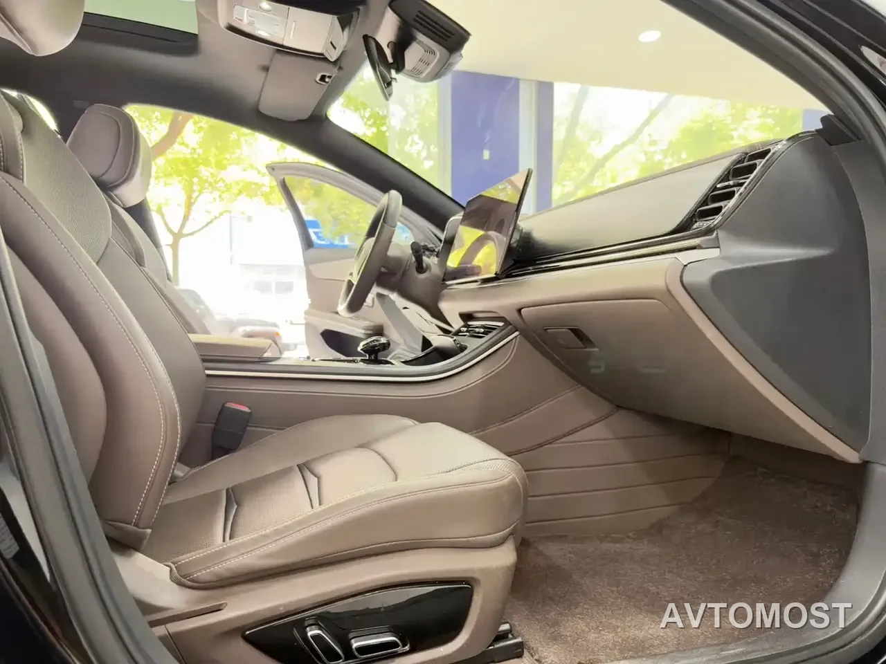 BYD Han 2020 DM AWD Performance Luxury Edition — фото 12