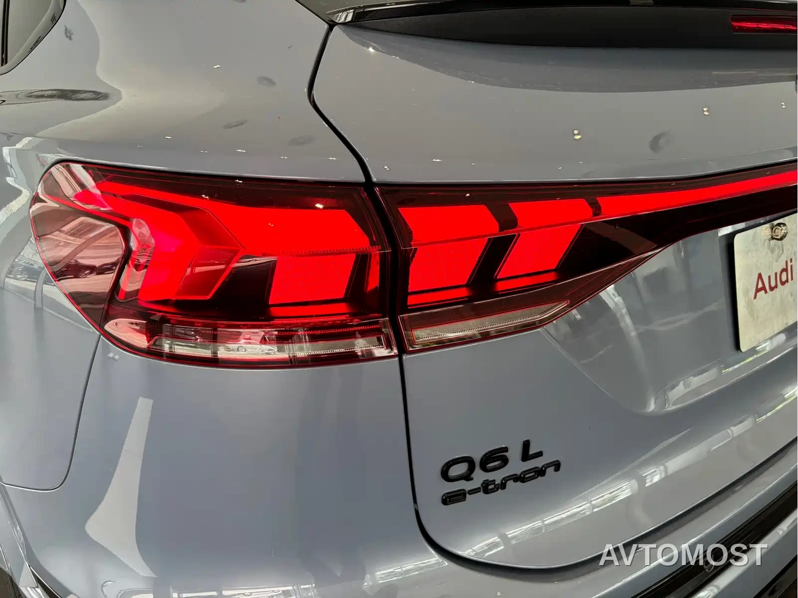 Audi Q6L Sportback e-tron 2025 Pioneer Navigation Edition — фото 10