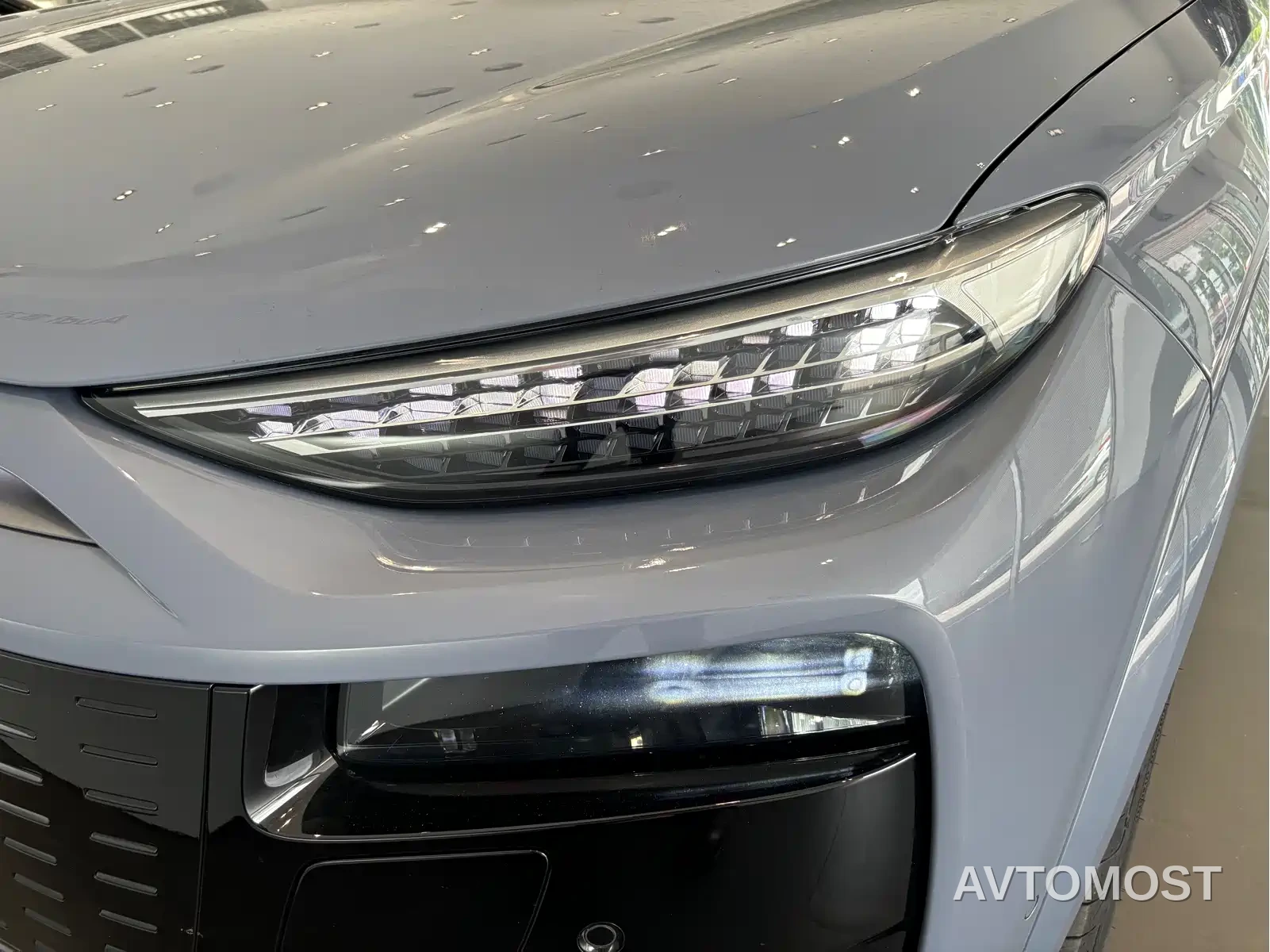 Audi Q6L Sportback e-tron 2025 Pioneer Navigation Edition — фото 12