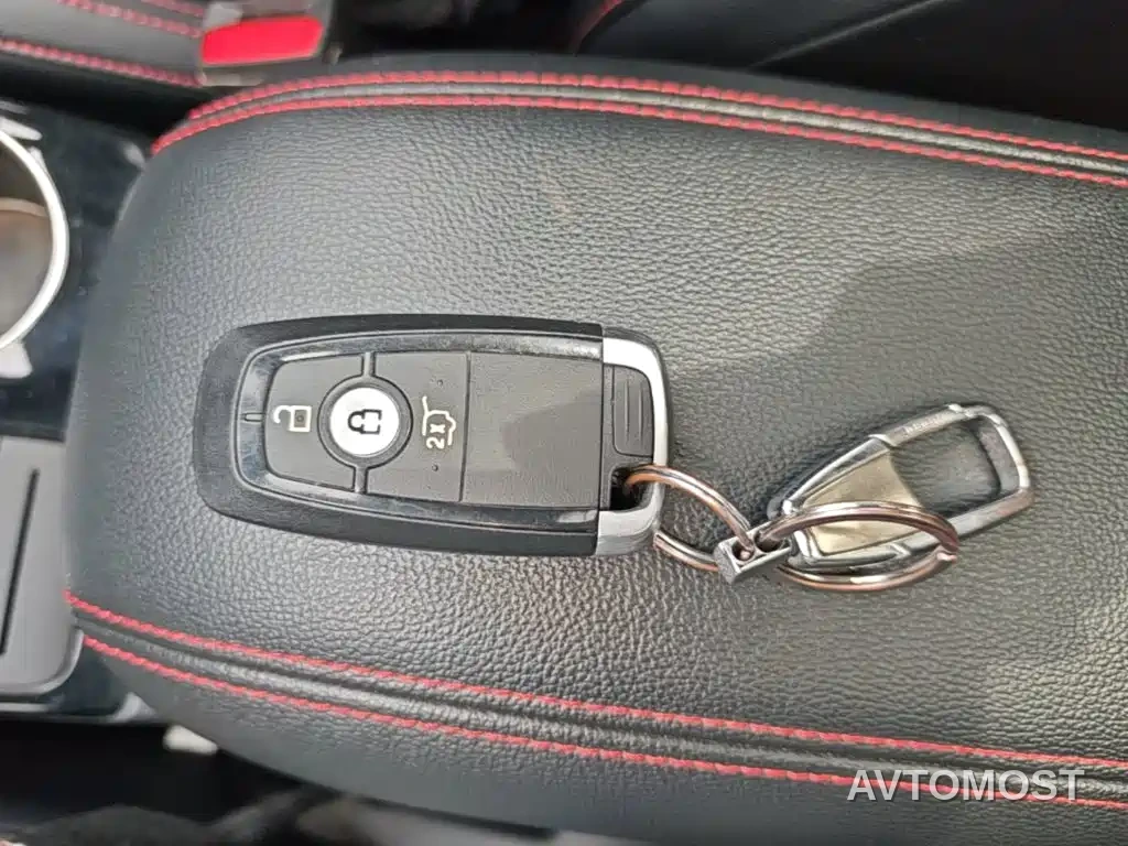 Ford Escape 2024 Model EcoBoost 245 4WD ST-Line Pro — фото 9