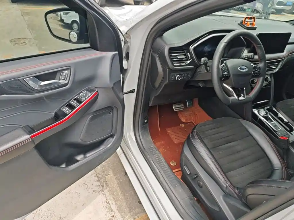 Ford Escape 2024 Model EcoBoost 245 4WD ST-Line Pro — фото 16