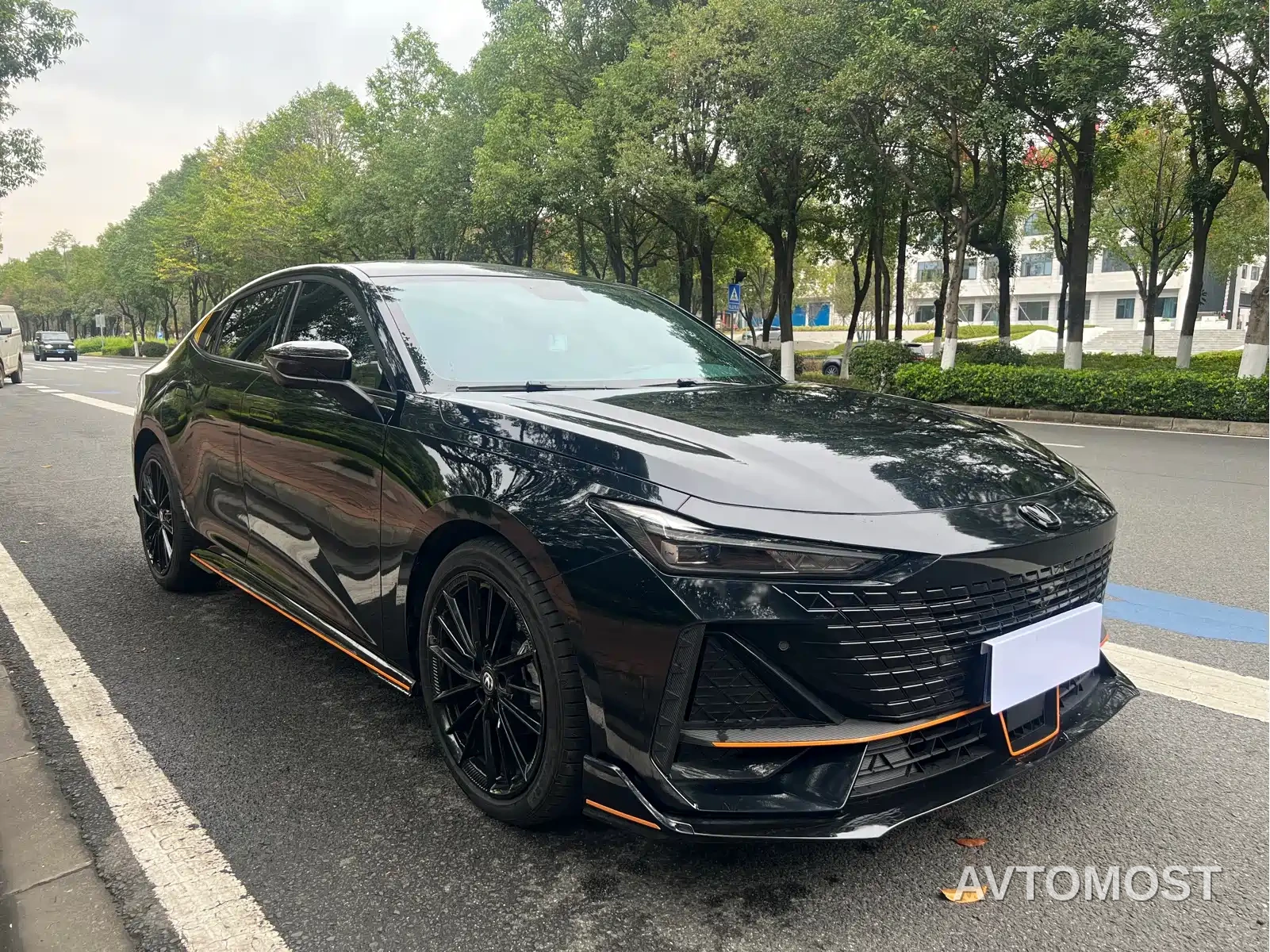 Changan UNI-V 2022 1.5T Sport Edition — фото 3