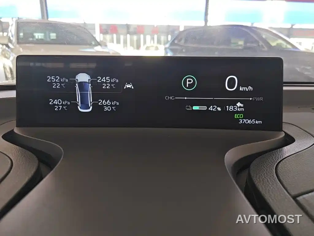 Toyota bZ3 2023 517km Elite PRO — фото 12
