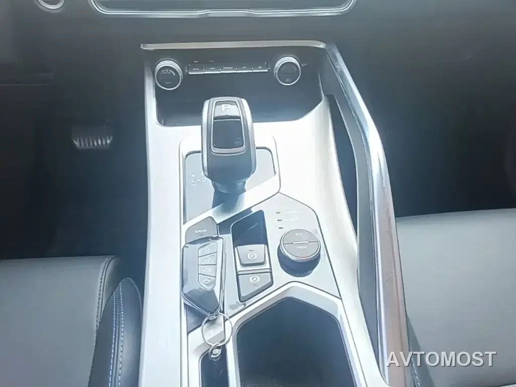 Geely Bin Yue New Energy 2020 1.5T ePro Higher — фото 23