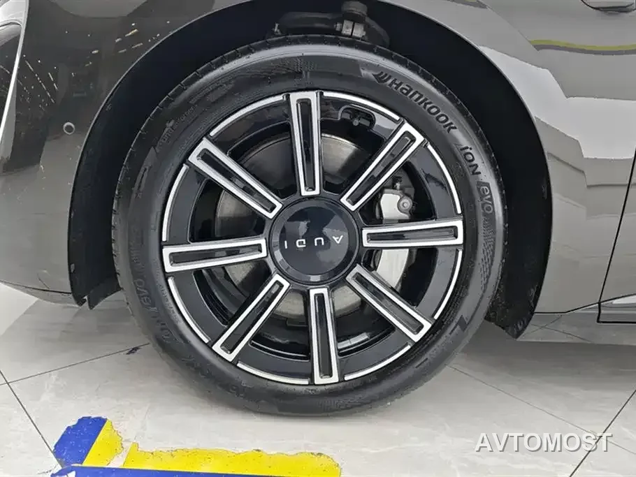 Audi E5 Sportback 2025 300kw 2WD — фото 6