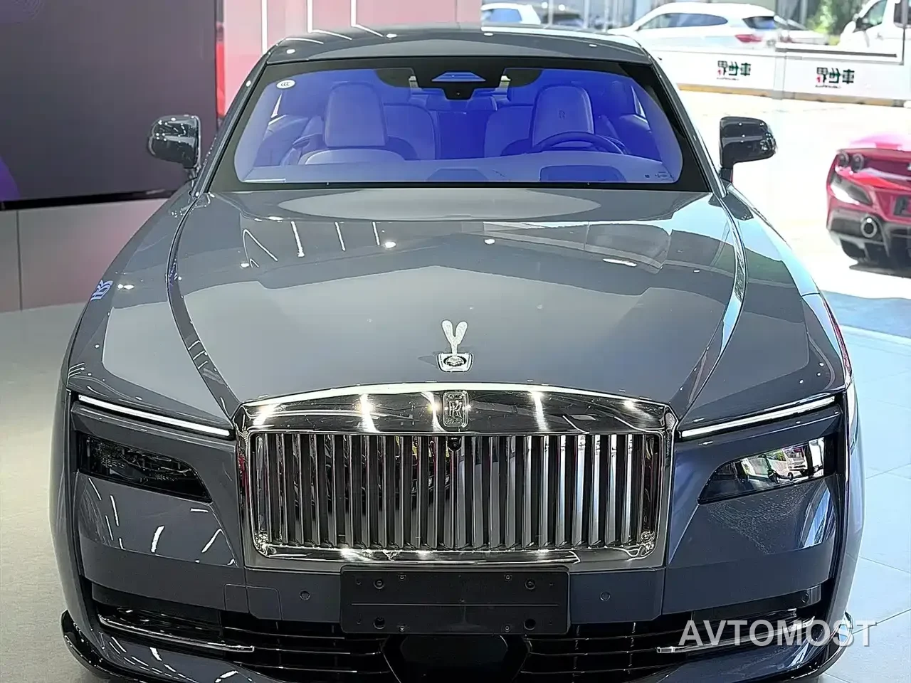 Rolls-Royce Spectre 2024 Standard Model — фото 4
