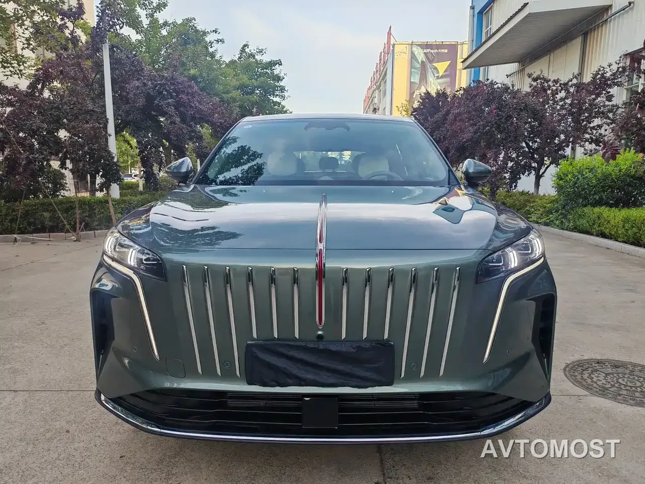 Hongqi HS6 PHEV 2026 Model 220 Intelligent Hybrid Edition — фото 2
