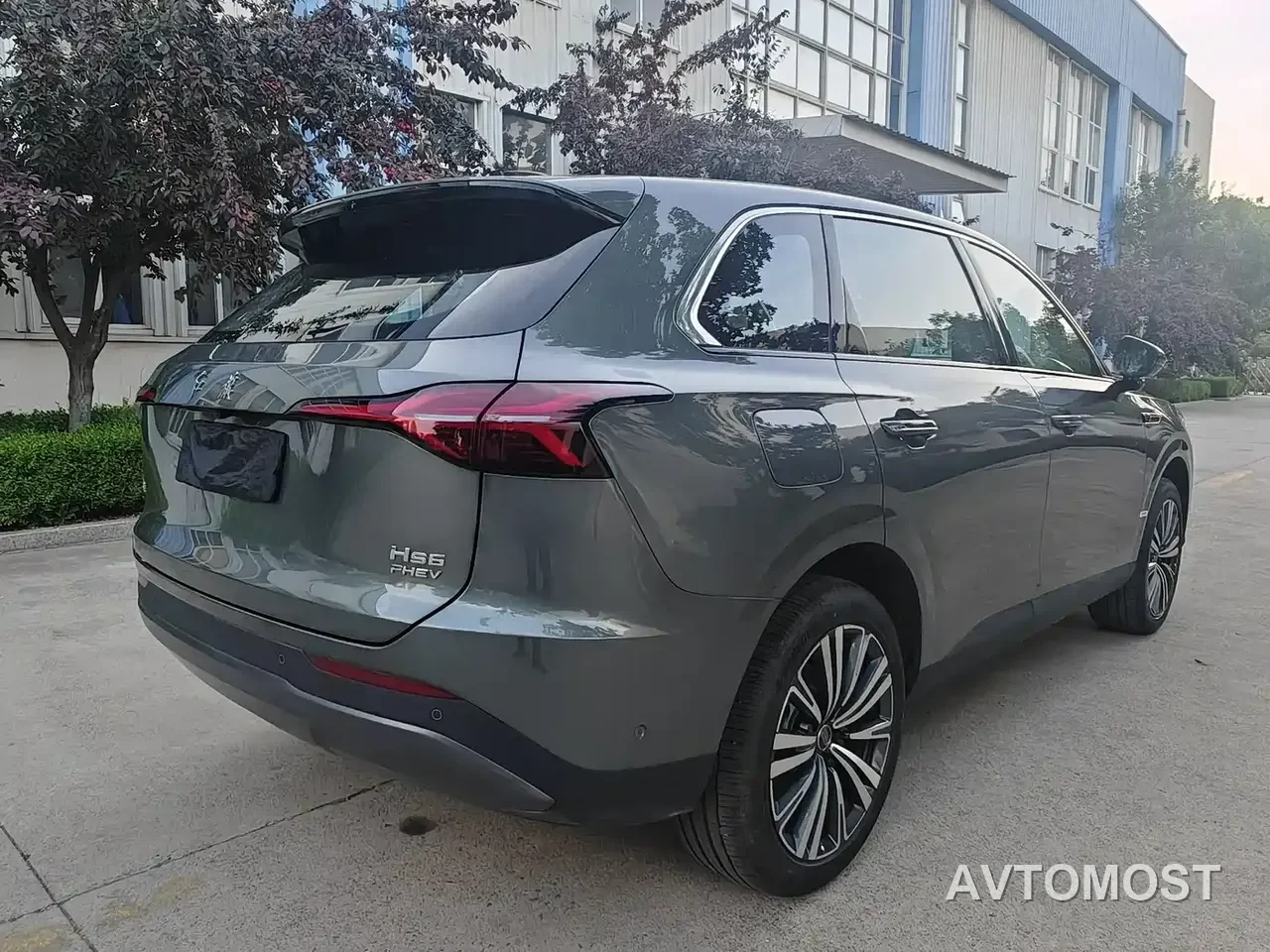 Hongqi HS6 PHEV 2026 Model 220 Intelligent Hybrid Edition — фото 5