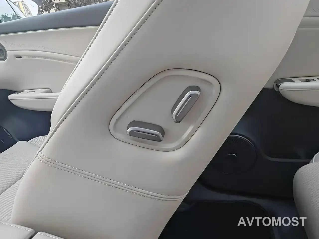 Hongqi HS6 PHEV 2026 Model 220 Intelligent Hybrid Edition — фото 13