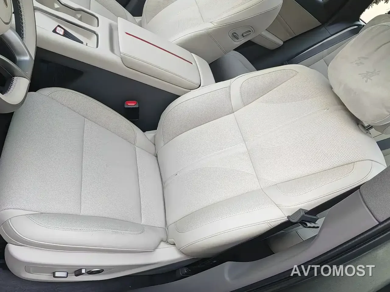 Hongqi HS6 PHEV 2026 Model 220 Intelligent Hybrid Edition — фото 17