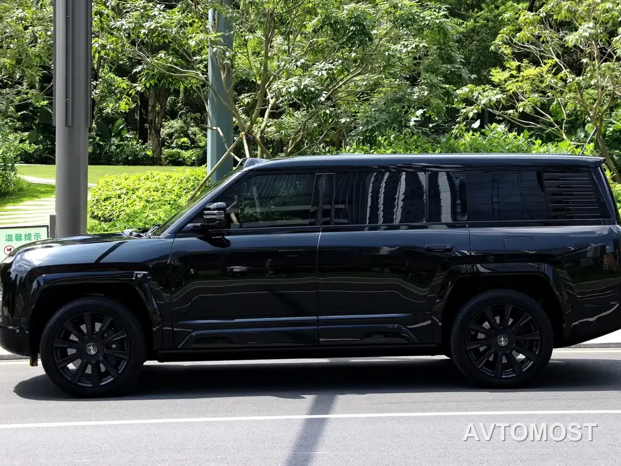 Yangwang U8 L 2025 U8L Base Model — фото 7