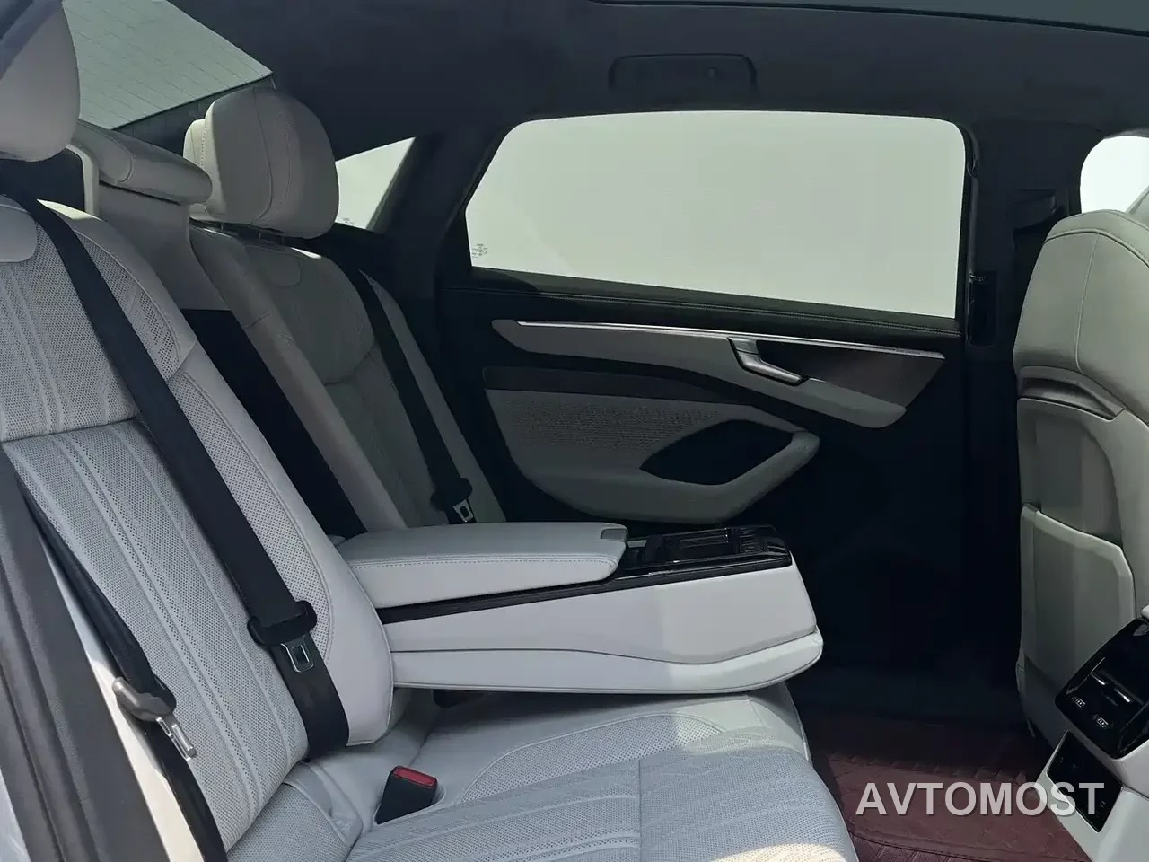 Audi A6L 2026 Model 2.0T High Power Sport Edition — фото 7