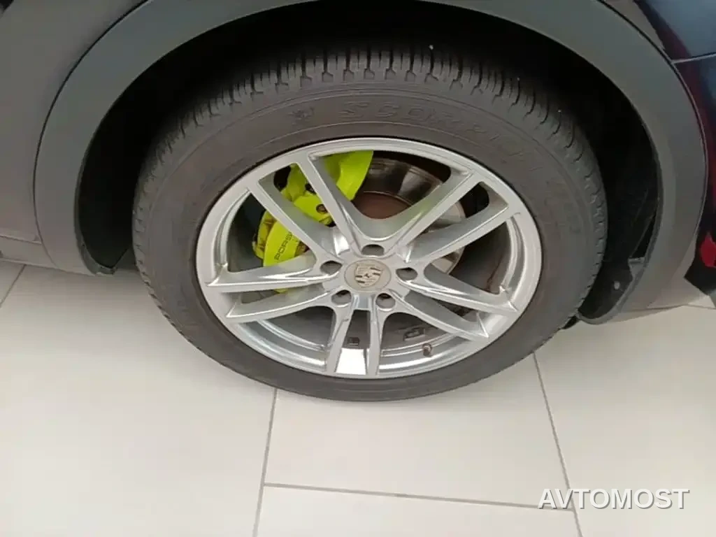 Porsche Cayenne New Energy 2021 Cayenne E-Hybrid 2.0T — фото 14