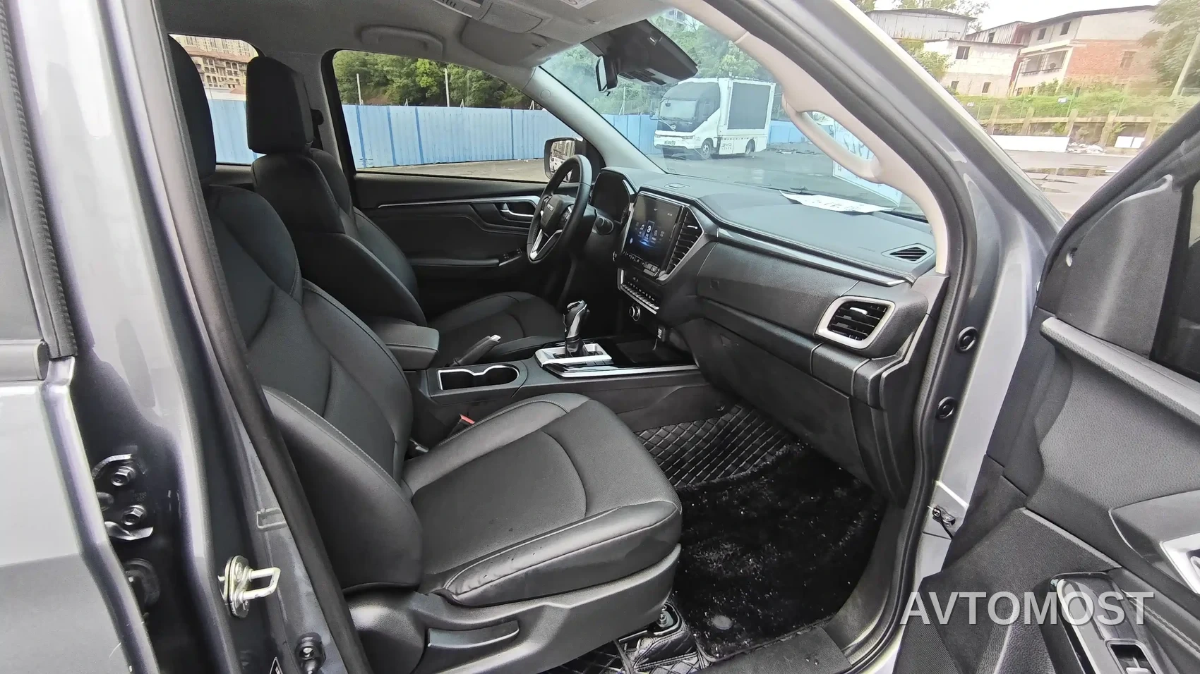 Isuzu D-MAX 2023 1.9T Auto 4WD V-CROSS Yin Ling Edition — фото 7