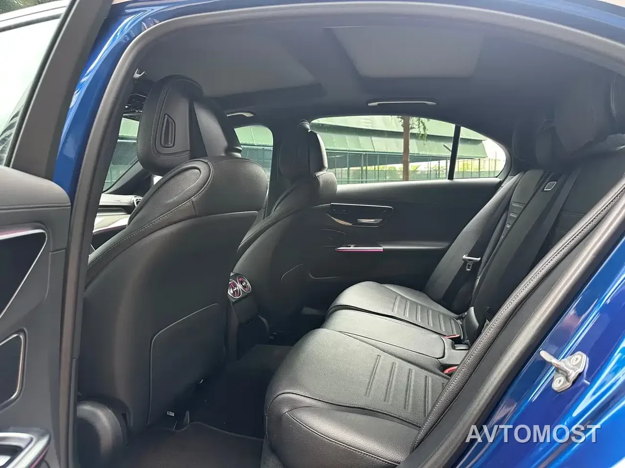 Mercedes-Benz C-Class New Energy 2023 C 350 eL — фото 5