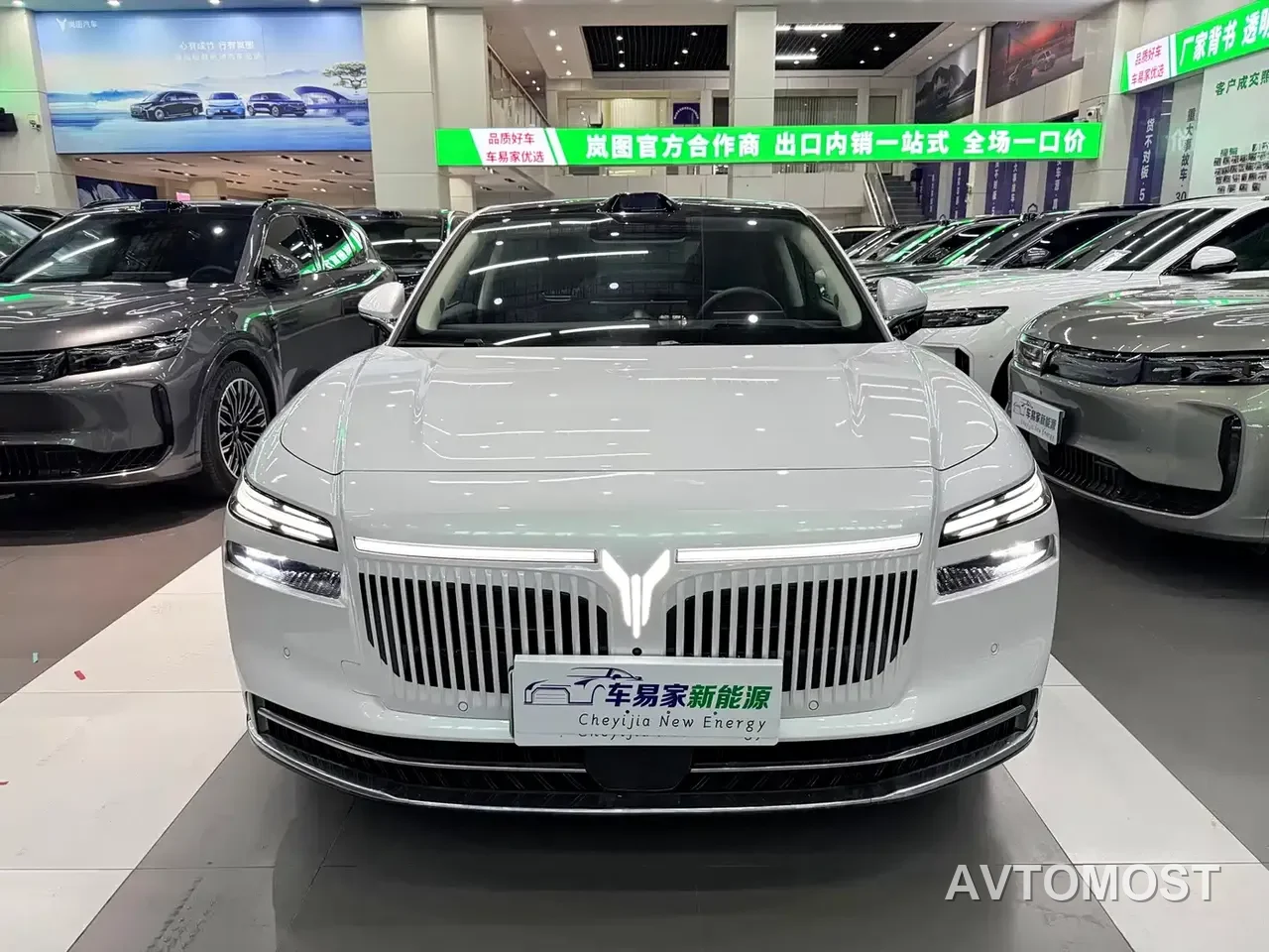 VOYAH Zhuiguang L 2025 Mid-configuration Model — фото 2
