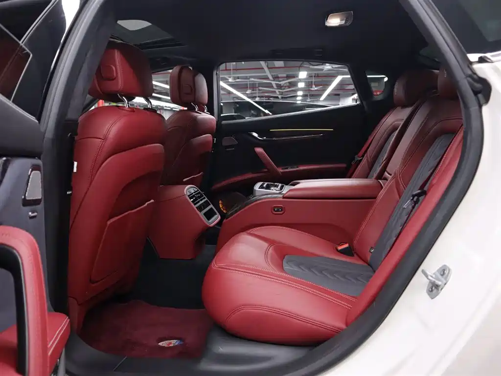 Maserati Quattroporte 2022 3.0T GT — фото 17
