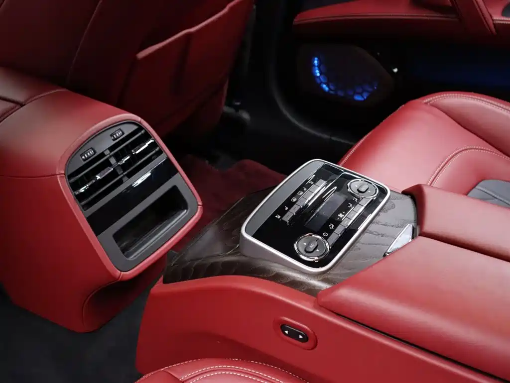 Maserati Quattroporte 2022 3.0T GT — фото 18