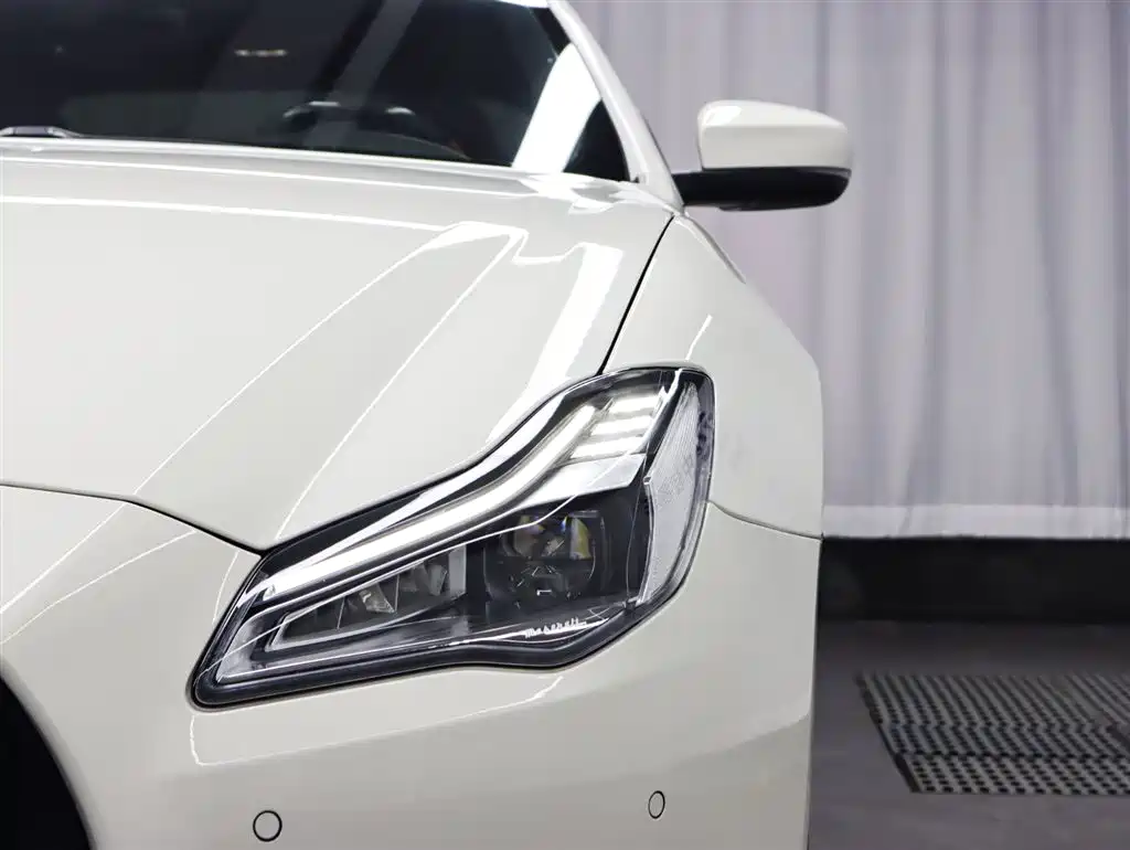 Maserati Quattroporte 2022 3.0T GT — фото 23