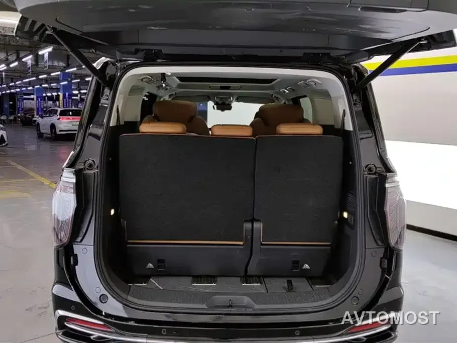 Hongqi HQ9 PHEV 2024 Model 2.0T AWD Business Edition — фото 4