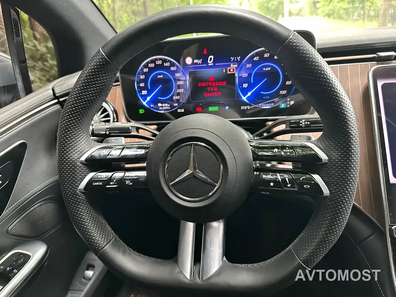Mercedes-Benz EQE 2022 350 Luxury Edition — фото 15