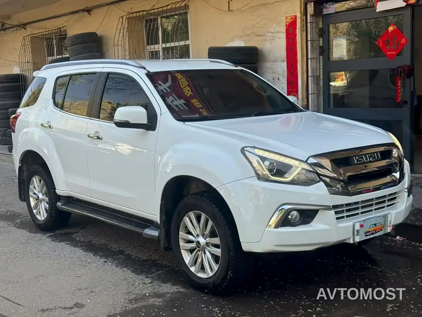 Isuzu mu-X Ranger 2020 Model 1.9T Diesel Automatic 4WD Premium Edition 5-Seater China VI — фото 3