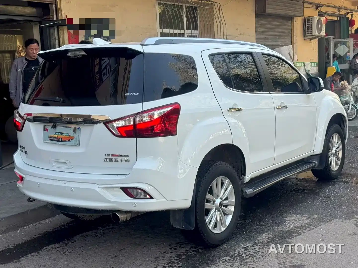 Isuzu mu-X Ranger 2020 Model 1.9T Diesel Automatic 4WD Premium Edition 5-Seater China VI — фото 9