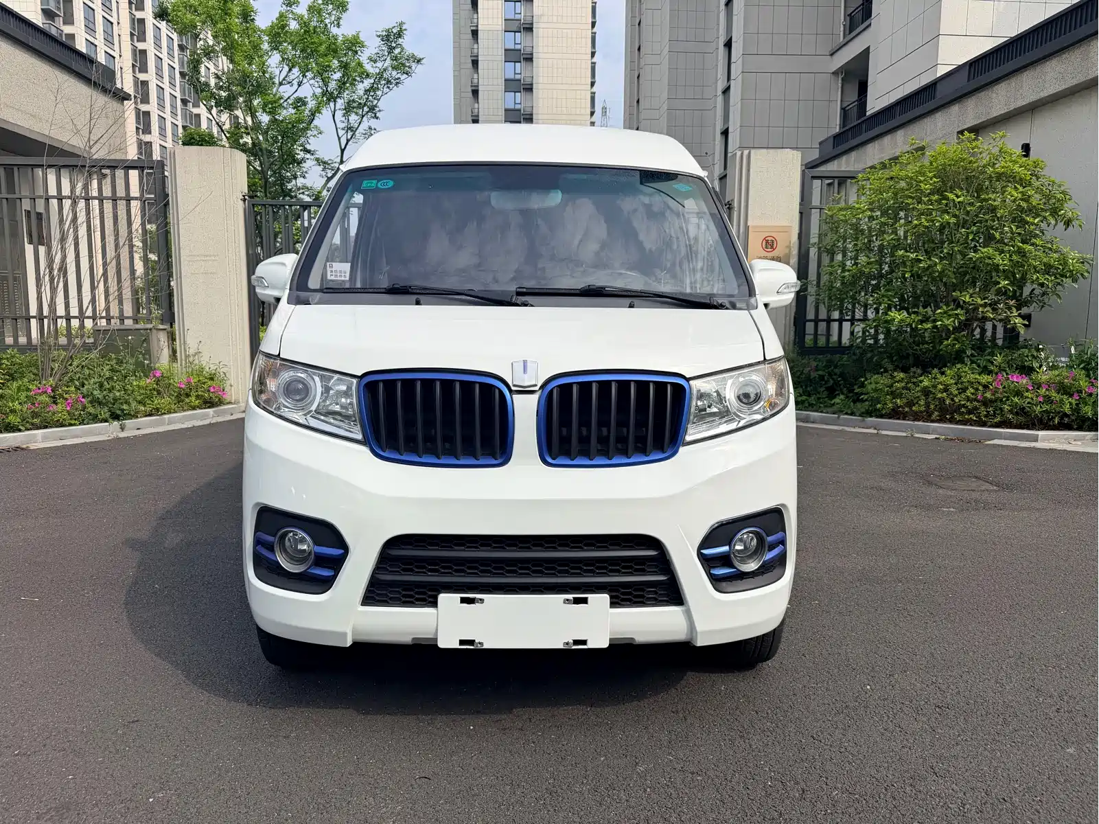 Yuan Cheng E5 2019 E5L Pure Electric Van CATL 41.86kWh — фото 3