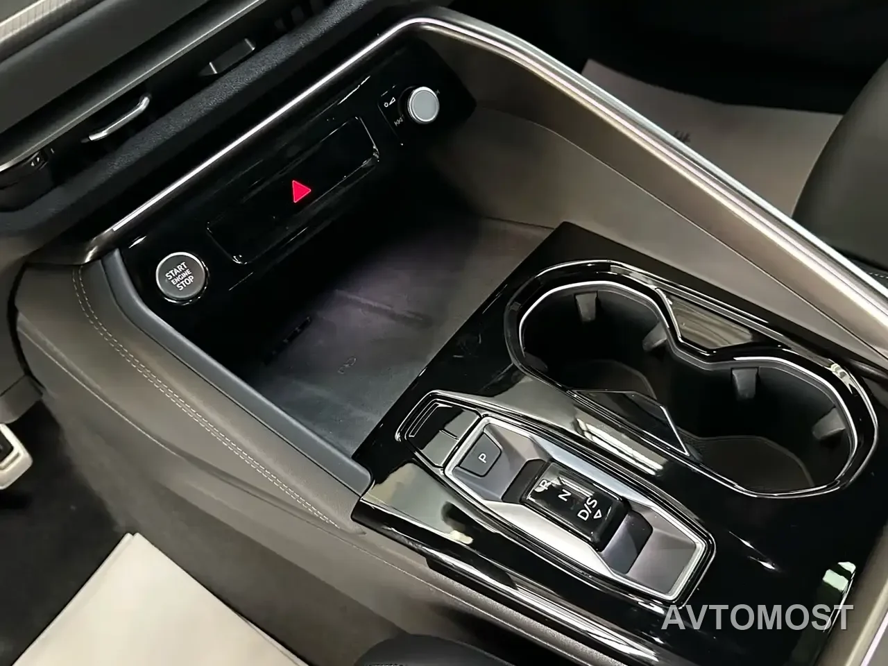 Audi Q5L 2026 Model Base Version — фото 9