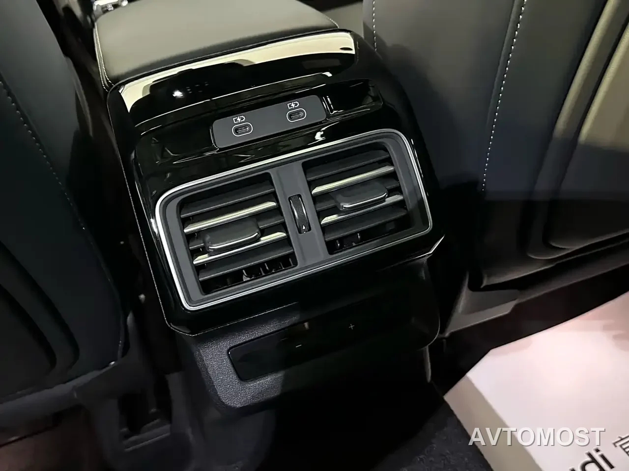 Audi Q5L 2026 Model Base Version — фото 16