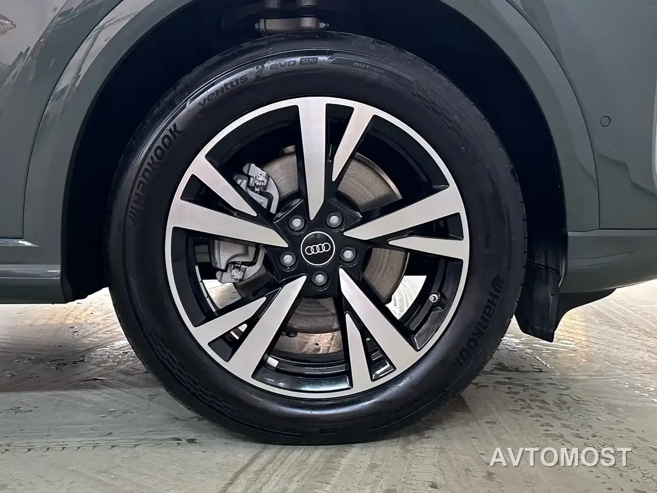 Audi Q5L 2026 Model Base Version — фото 13