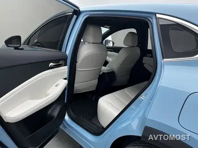 Baojun Yunhai 2024 140km Plug-in Hybrid — фото 9