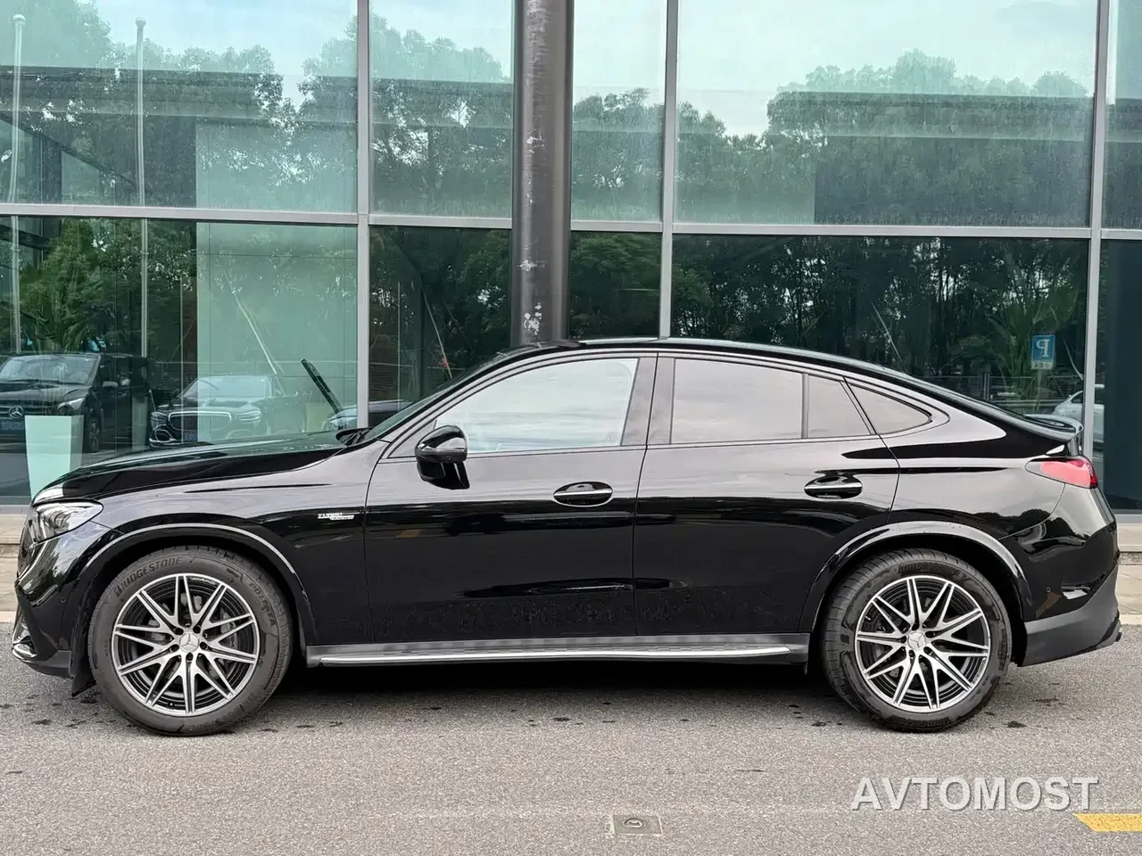 Mercedes-Benz GLC Coupe AMG 2024 AMG GLC 43 4MATIC Coupe SUV — фото 7