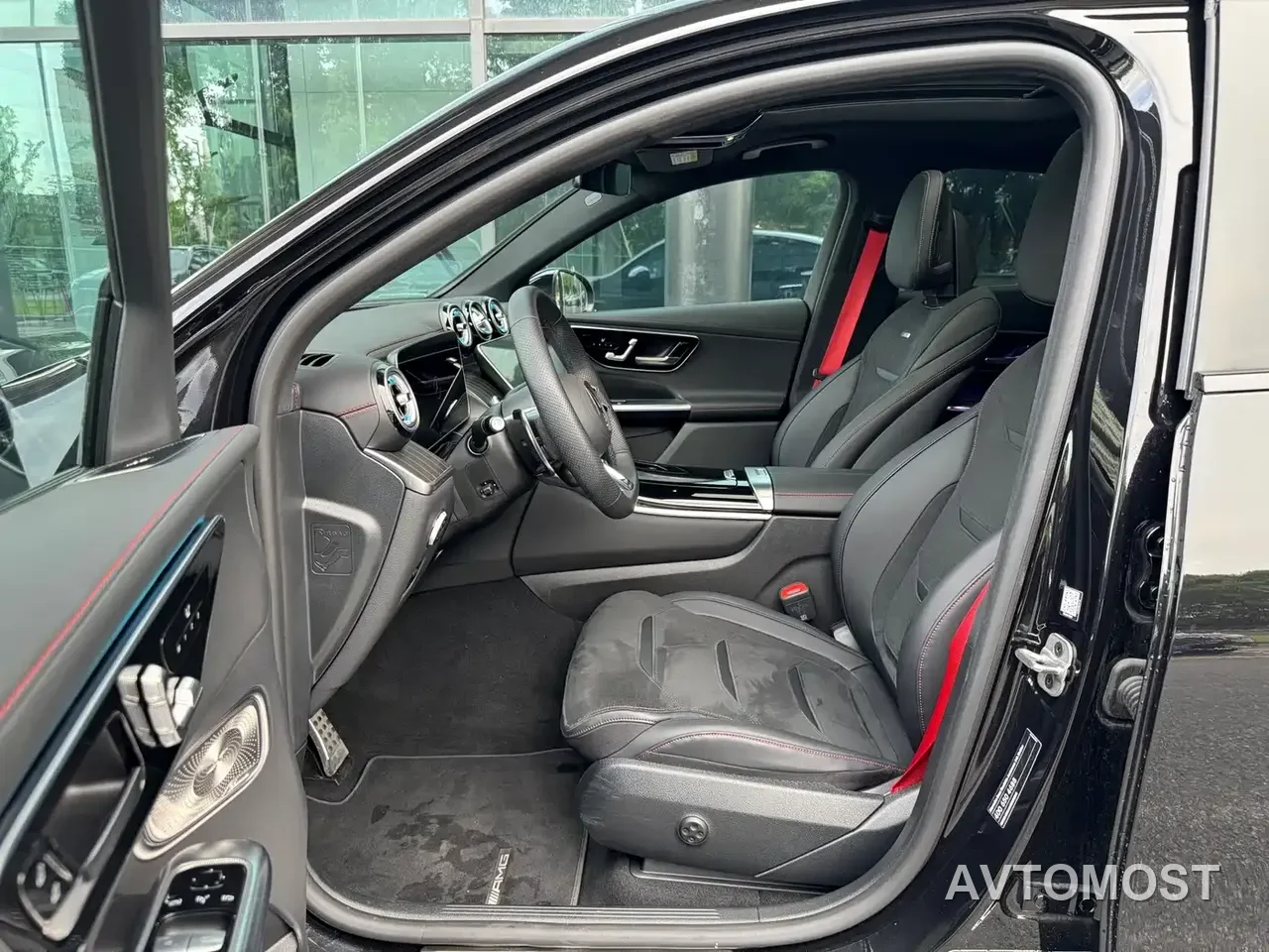 Mercedes-Benz GLC Coupe AMG 2024 AMG GLC 43 4MATIC Coupe SUV — фото 8