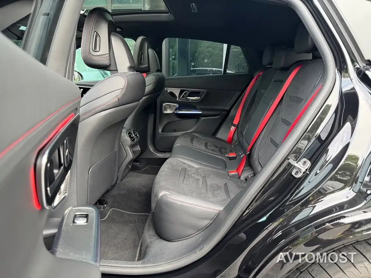 Mercedes-Benz GLC Coupe AMG 2024 AMG GLC 43 4MATIC Coupe SUV — фото 9