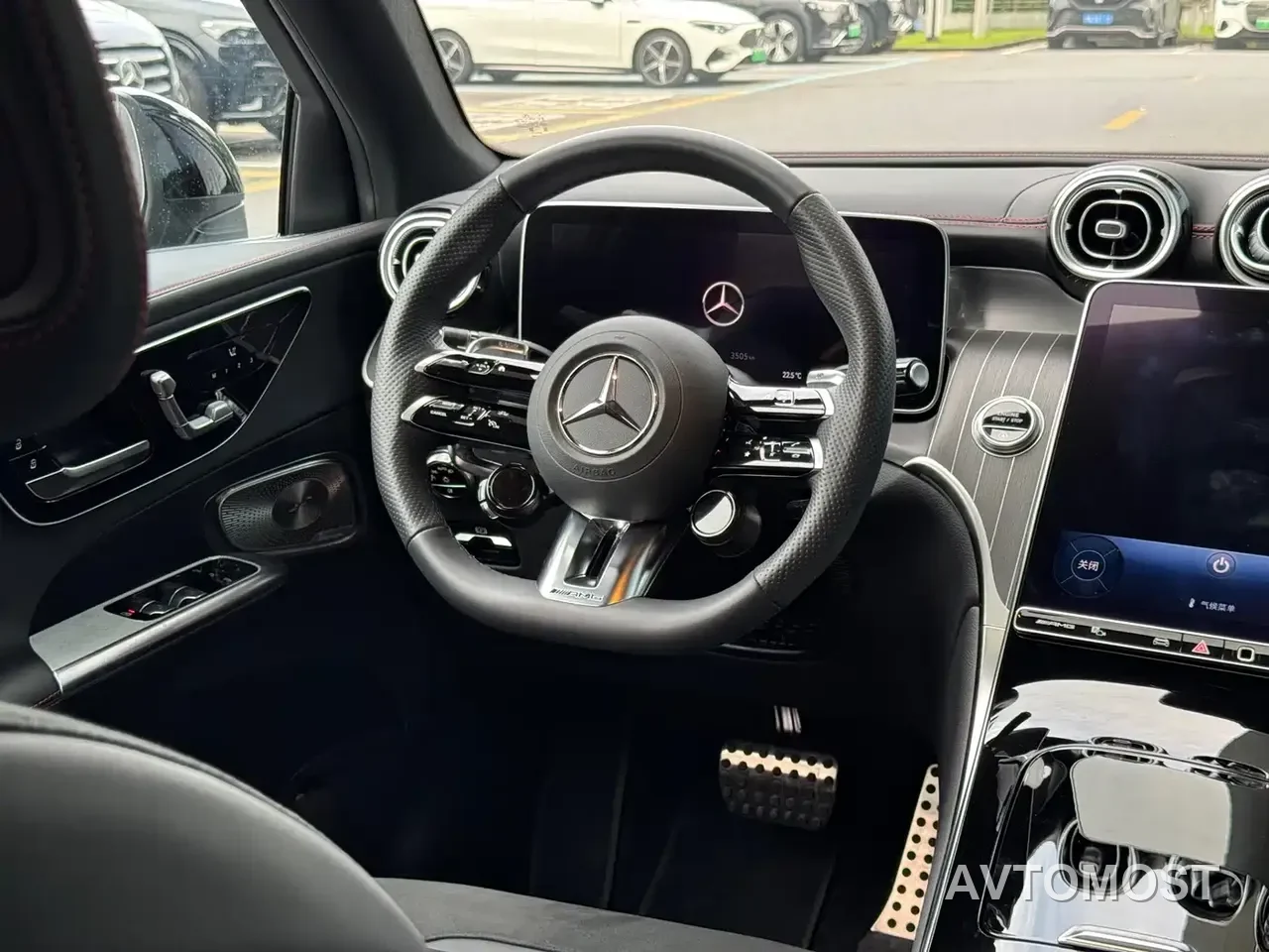 Mercedes-Benz GLC Coupe AMG 2024 AMG GLC 43 4MATIC Coupe SUV — фото 13