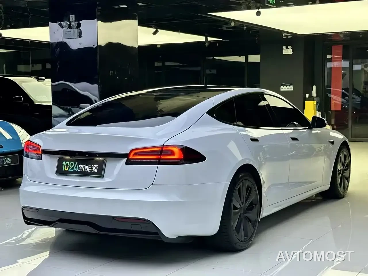 Tesla Model S 2023 Tri-motor AWD Plaid — фото 4