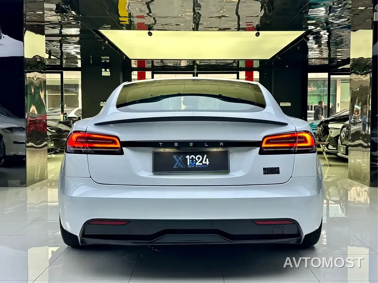 Tesla Model S 2023 Tri-motor AWD Plaid — фото 5