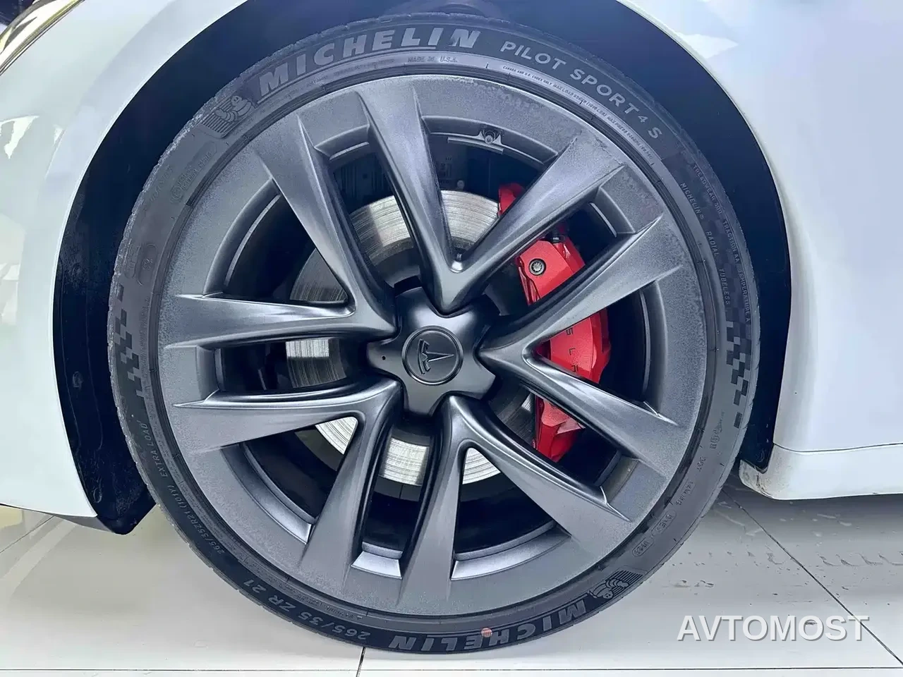 Tesla Model S 2023 Tri-motor AWD Plaid — фото 13