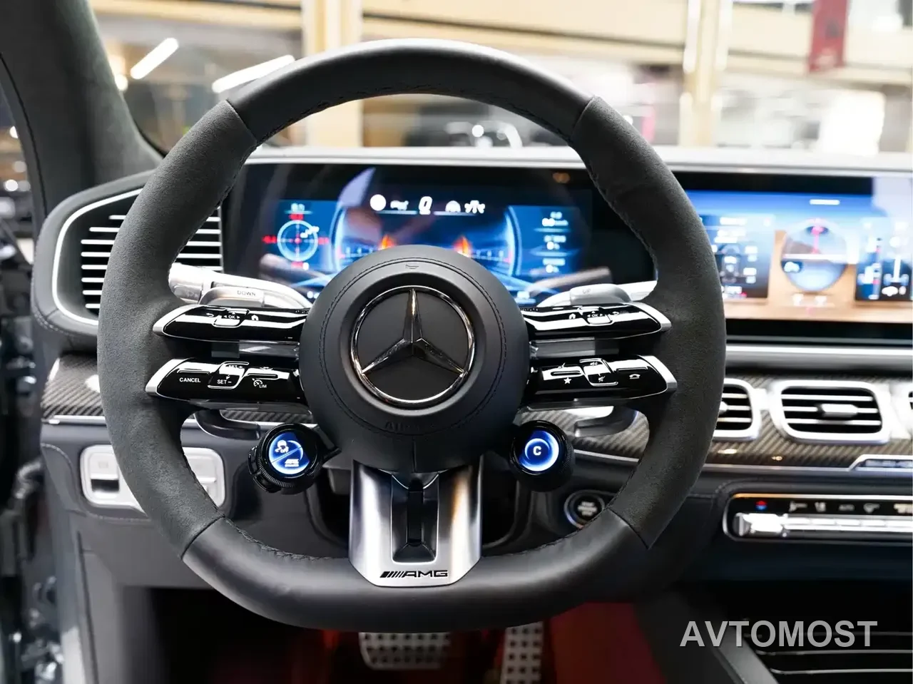 Mercedes-Benz GLS AMG 2024 AMG GLS 63 4MATIC+ — фото 11