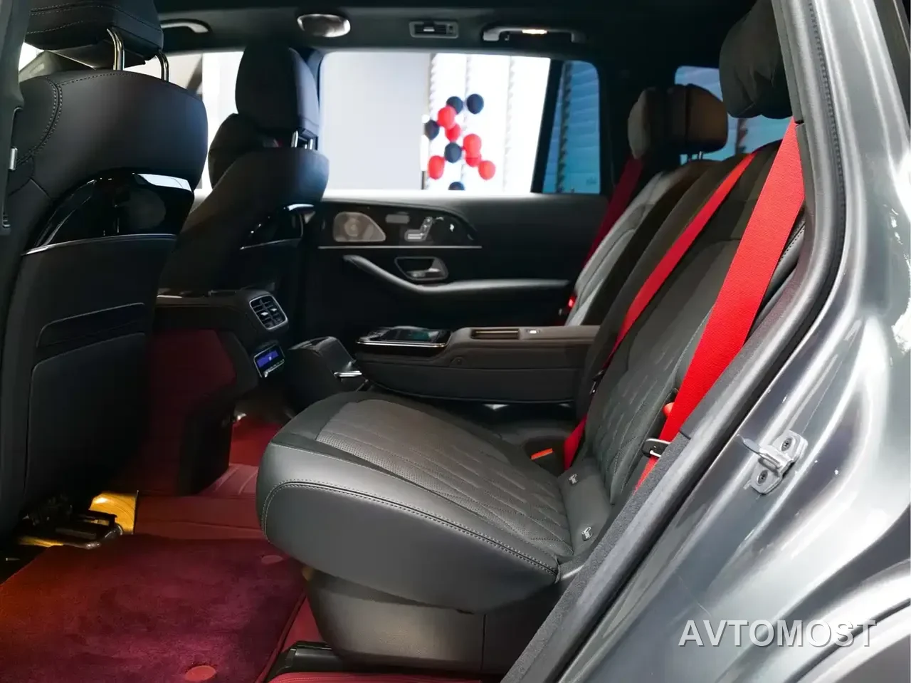 Mercedes-Benz GLS AMG 2024 AMG GLS 63 4MATIC+ — фото 18