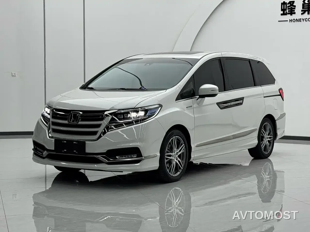 Honda Elysion 2019 2.0L Hybrid Luxury Edition — фото 1