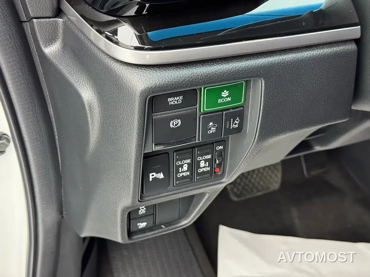 Honda Elysion 2019 2.0L Hybrid Luxury Edition — фото 9