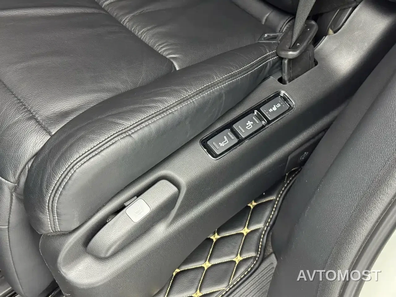 Honda Elysion 2019 2.0L Hybrid Luxury Edition — фото 11
