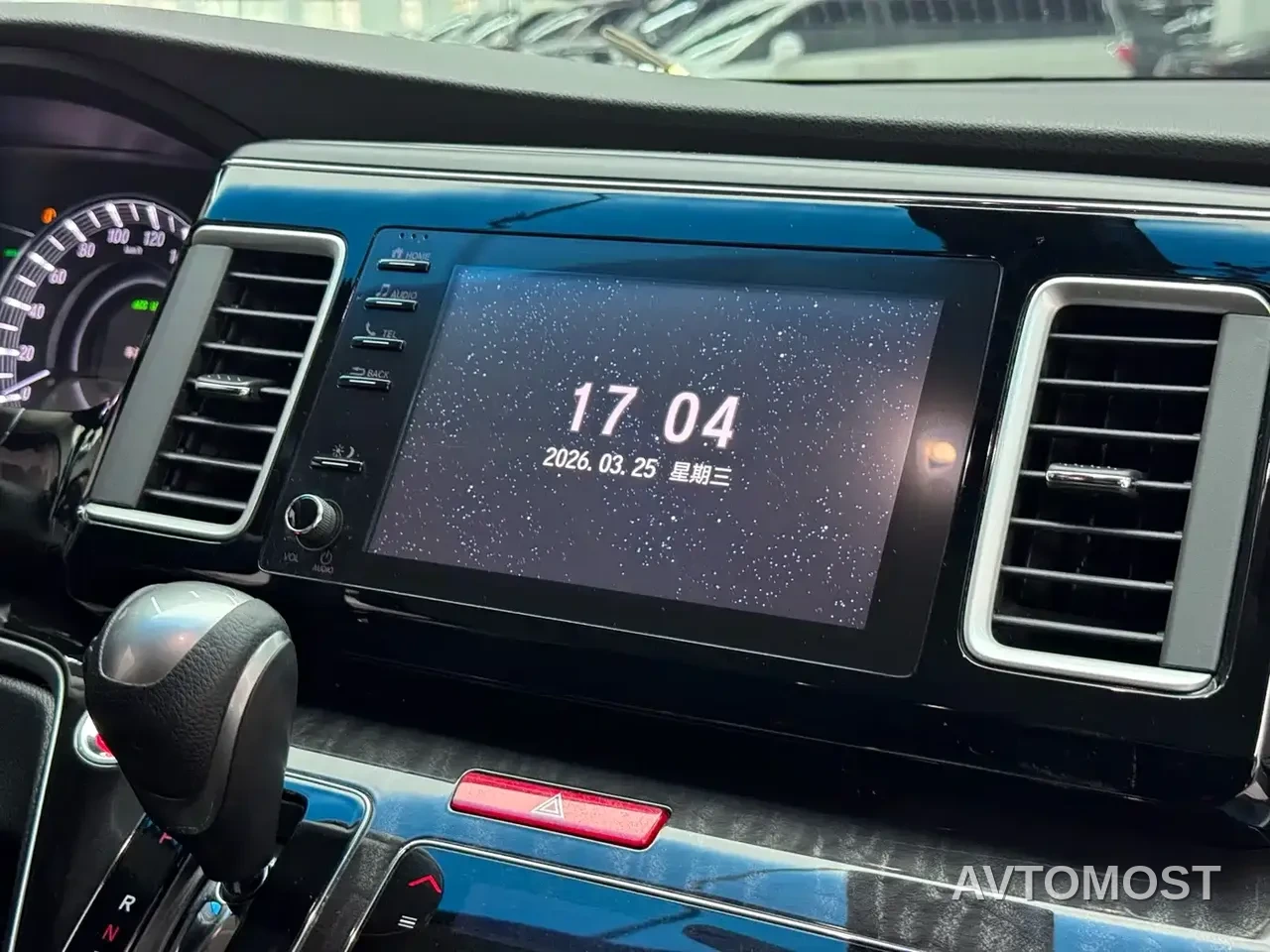 Honda Elysion 2019 2.0L Hybrid Luxury Edition — фото 13