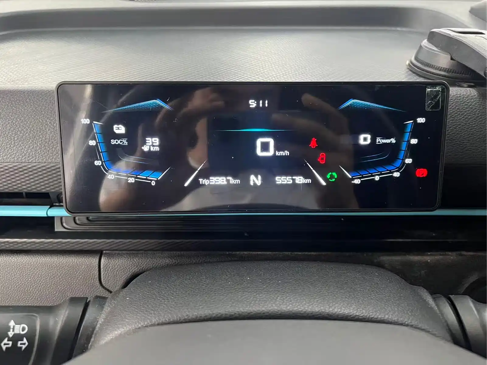 JAC Motors Van Boulevard 2024 V8 Explorer Edition CATL — фото 11