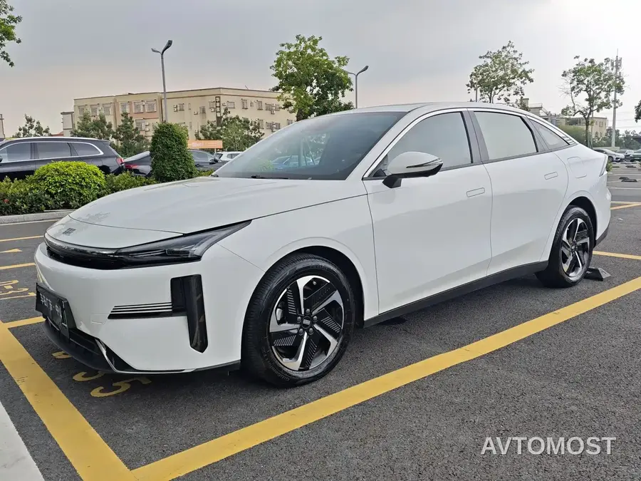 Geely Galaxy L6 2024 60km PLUS Soaring Dragon Edition