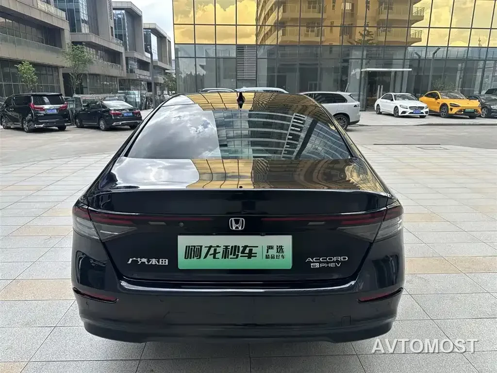 Honda Accord New Energy 2023 2.0L e:PHEV Smart Edition — фото 3